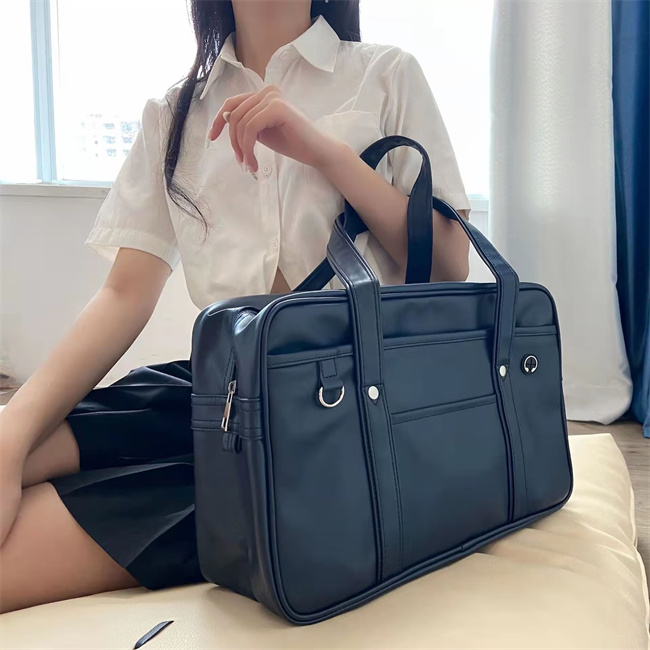 スクールバッグ 高校生・中学生 合成皮革製 イヤホン穴付き 大容量 A4対応 男女兼用 4カラー 通学バッグ 3